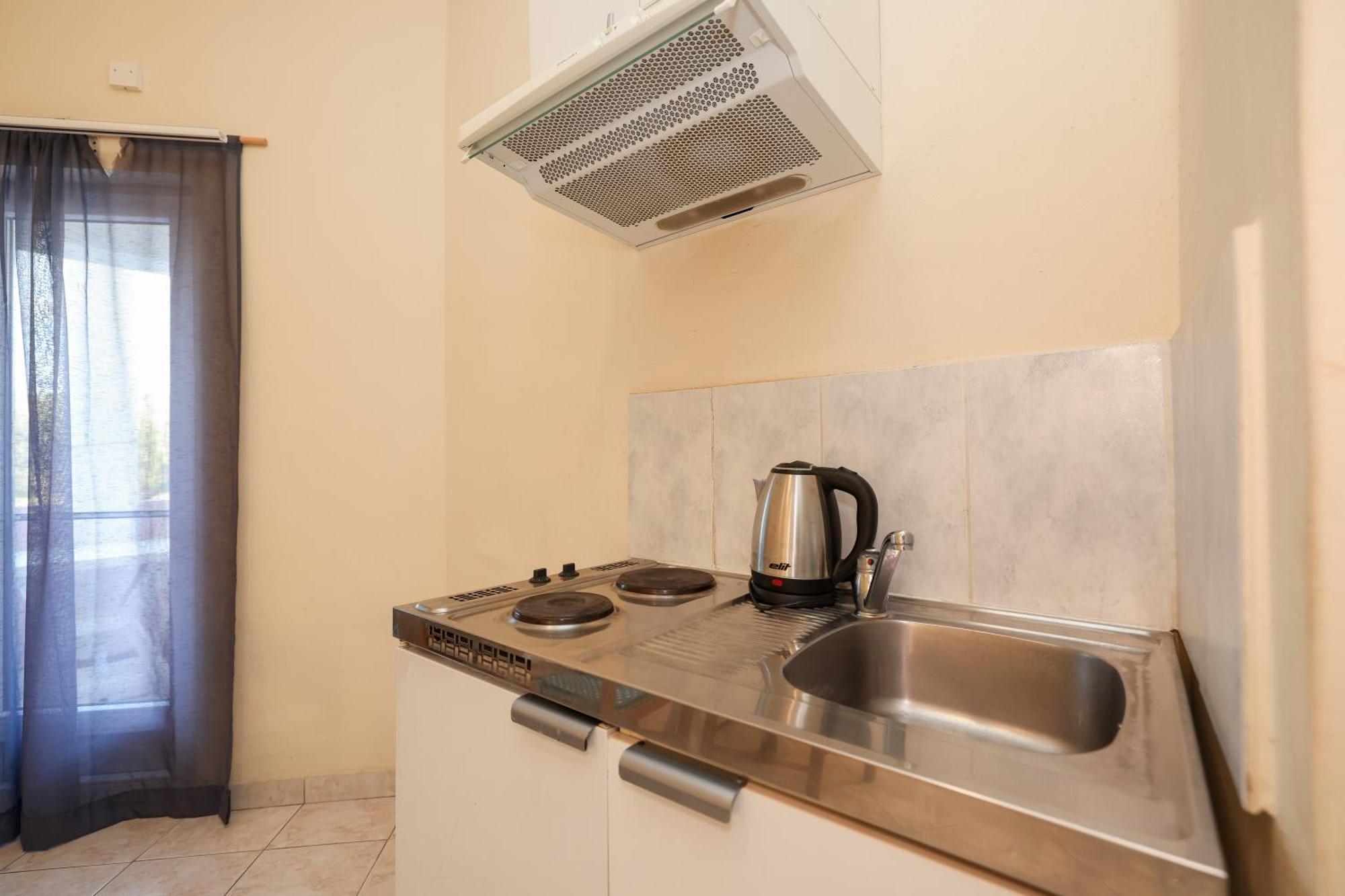 Beachfront Apartments Jermen Sukošan Eksteriør bilde