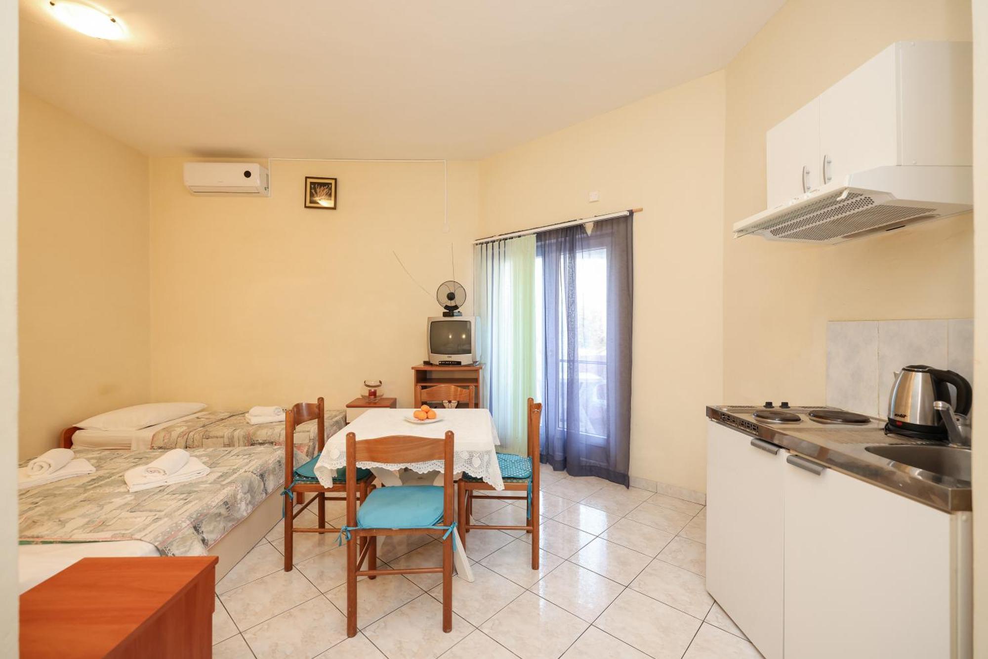 Beachfront Apartments Jermen Sukošan Eksteriør bilde