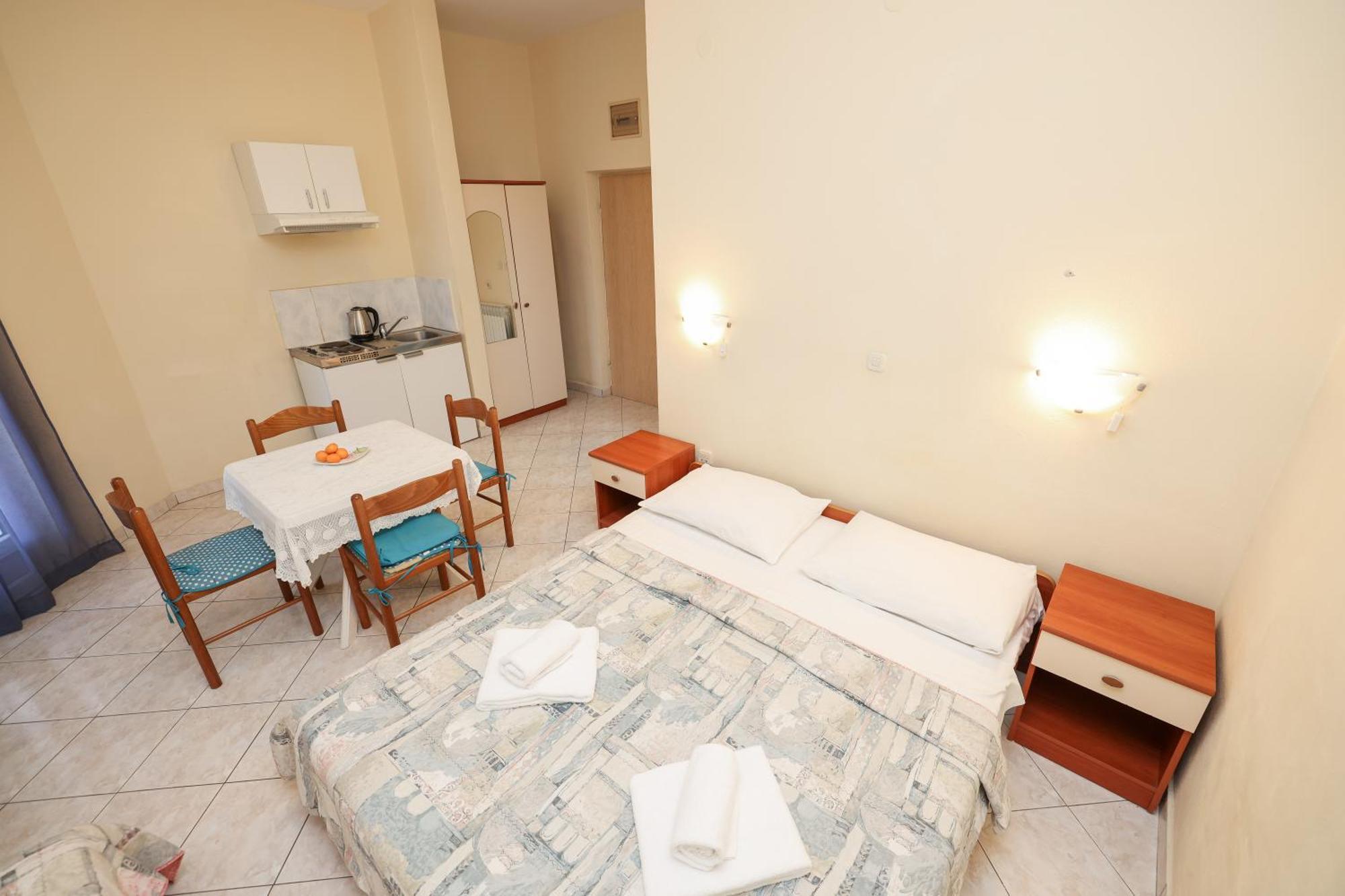 Beachfront Apartments Jermen Sukošan Eksteriør bilde